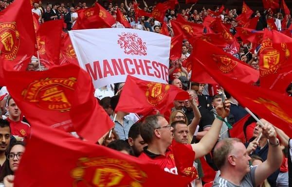 Manchester United được coi là câu lạc bộ được hỗ trợ nhiều nhất ở Vương quốc Anh