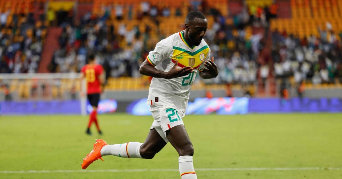 Sabaly certifica con Senegal su buen momento con este golazo