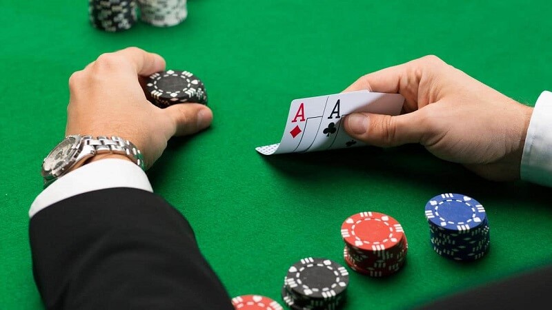 Cách Luôn Thắng Khi Chơi Poker Cho Người Mới Bắt Đầu